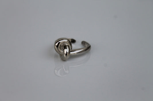 LOVE ME KNOT RING