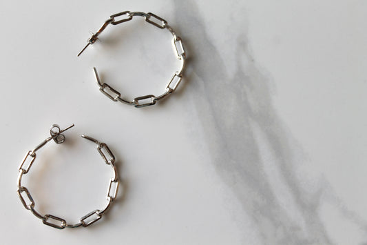 BOLD LINK HOOP EARRING