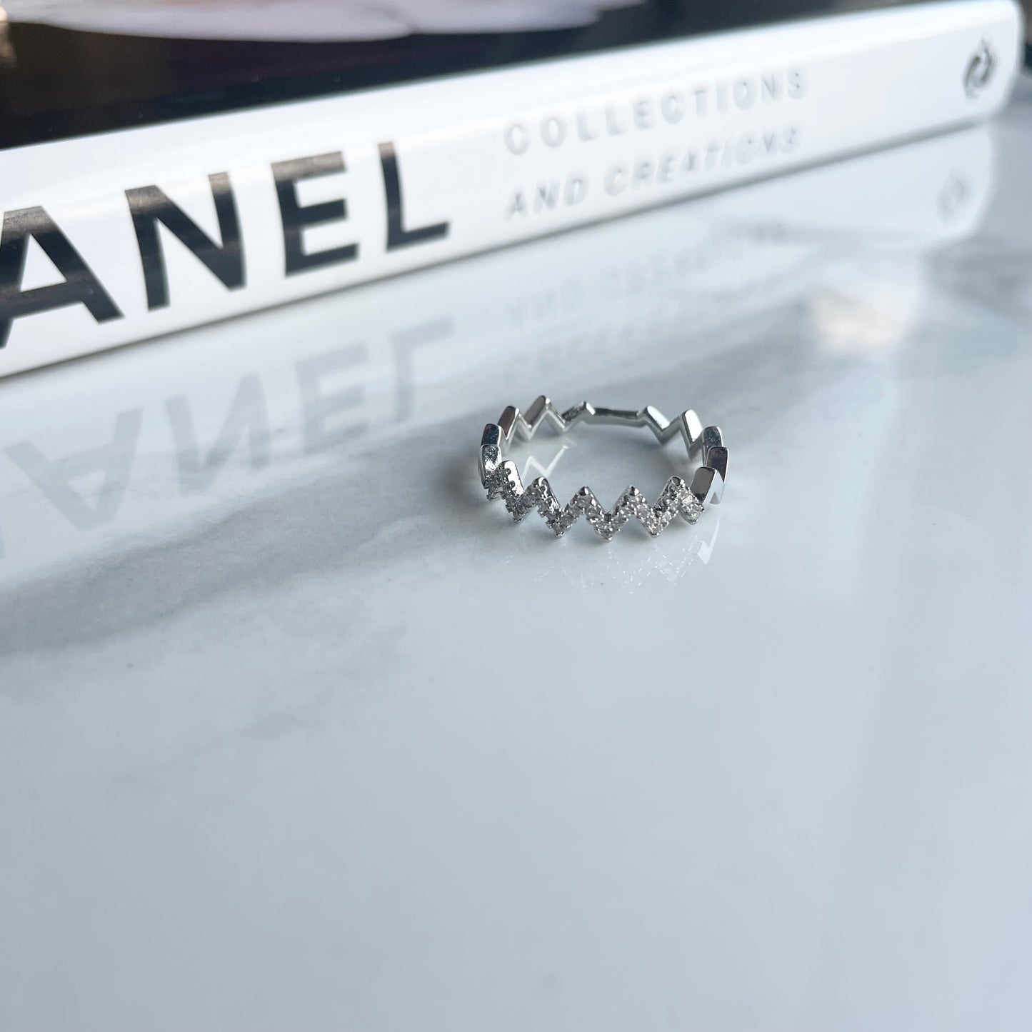 ZIG ZAG RING